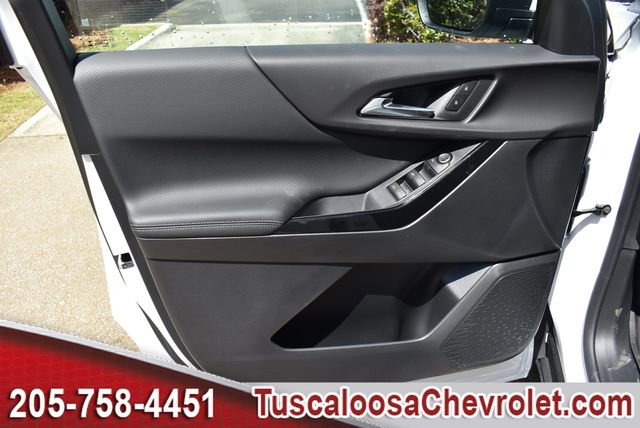 New 2026 Chevrolet Equinox LT w/ Safety and Technology Package FWD image 12