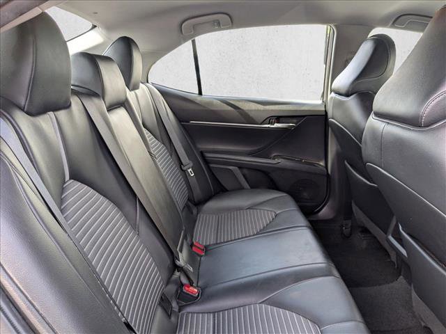 Used 2022 Toyota Camry SE w/ Carpet Mat Package (TMS) image 18