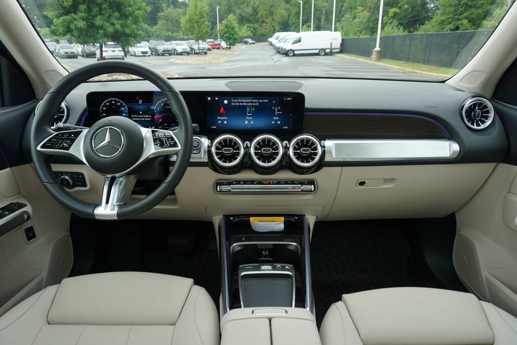 Certified 2025 Mercedes-Benz GLB 250 image 17