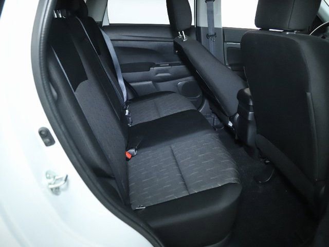 Used 2025 Mitsubishi Outlander Sport AWD image 29