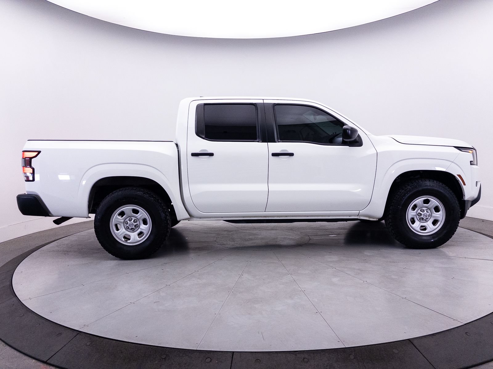 Used 2023 Nissan Frontier S AWD/4WD image 40