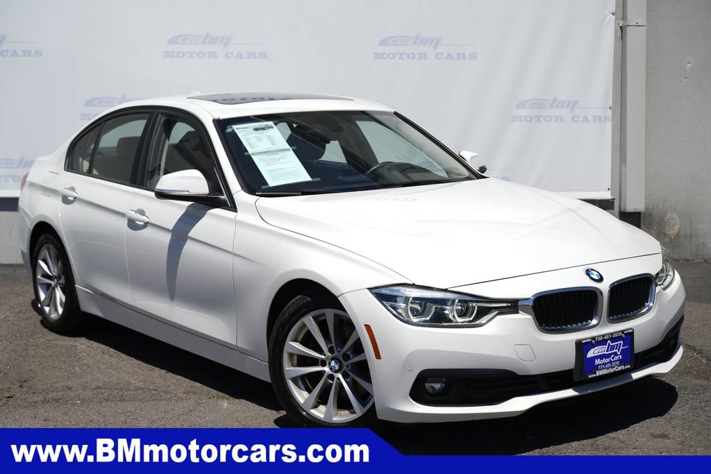 Used 2018 BMW 320i xDrive Sedan AWD/4WD image 1