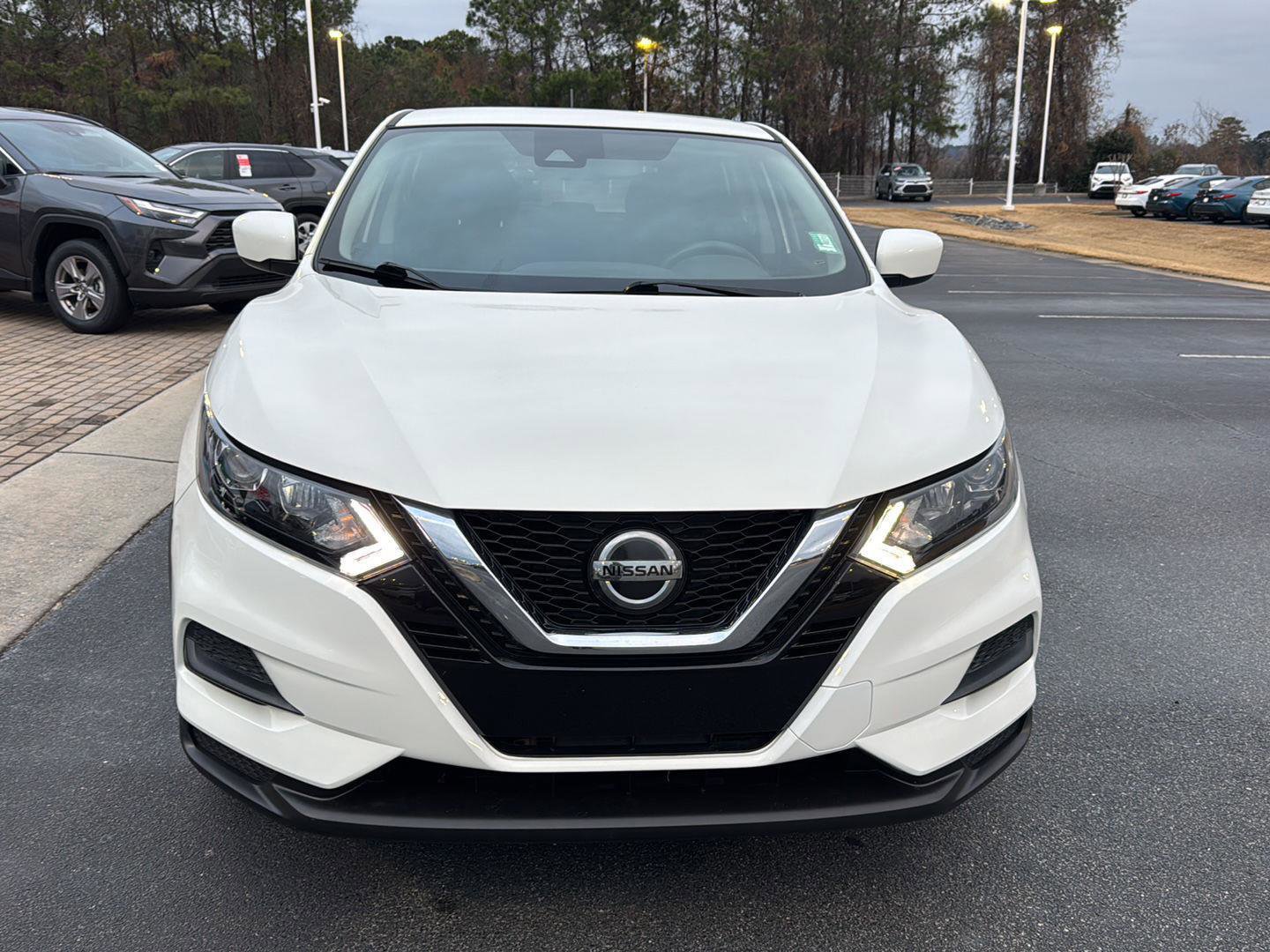 Used 2020 Nissan Rogue Sport S w/ Appearance Package image 7