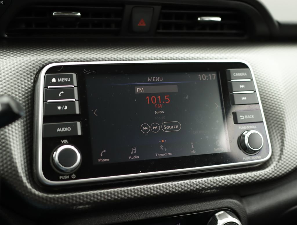 Used 2020 Nissan Kicks SV w/ Exterior Package image 12