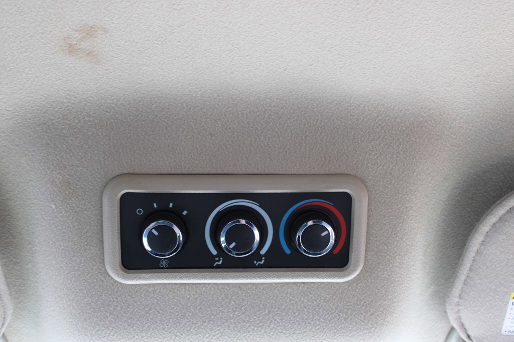 Used 2020 Chevrolet Express 3500 LS image 24