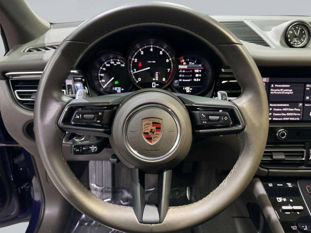 Used 2024 Porsche Macan image 35