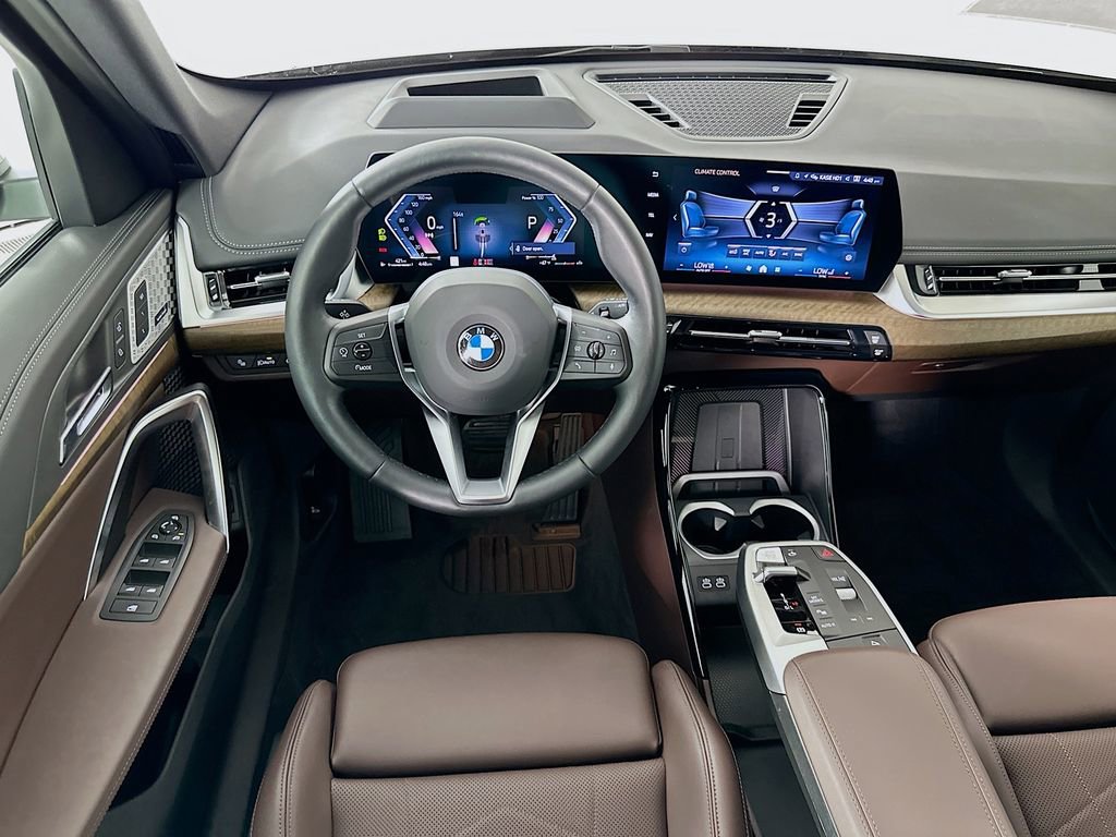Used 2025 BMW X1 xDrive28i w/ Premium Package image 22