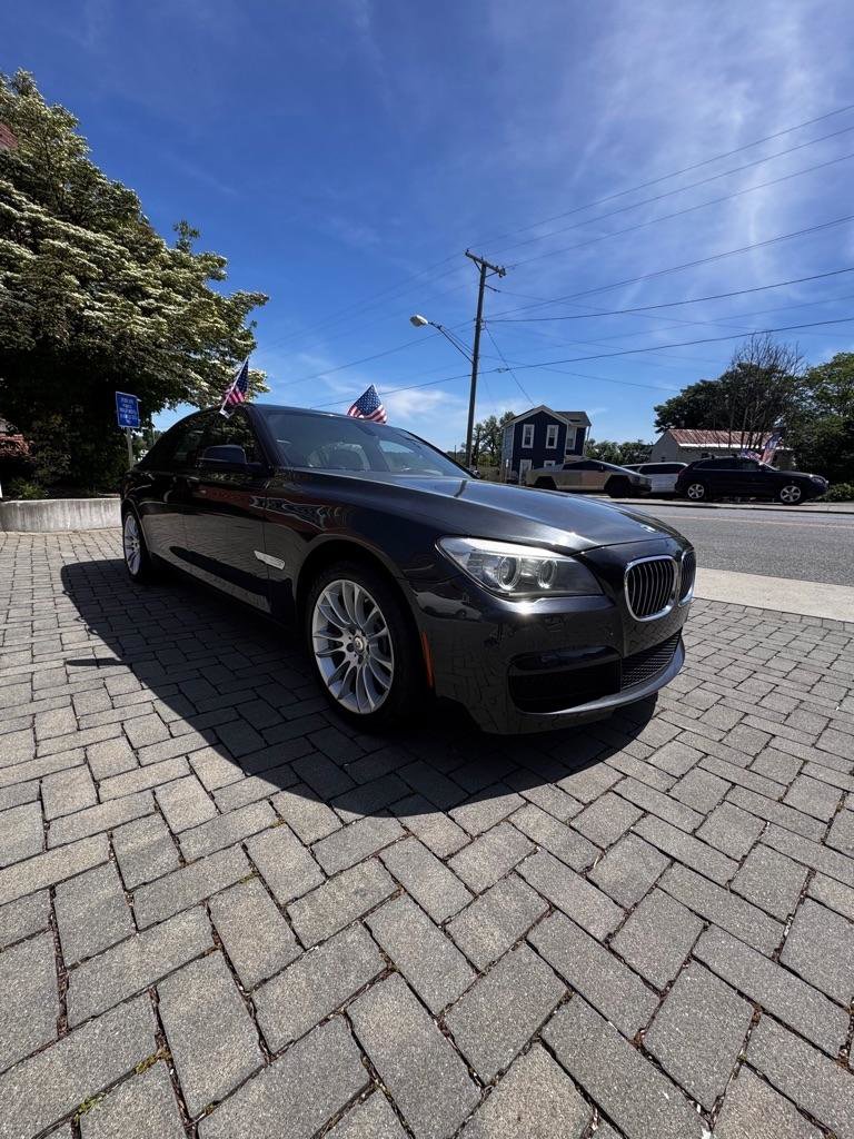 Used 2014 BMW 750Li xDrive AWD/4WD image 7