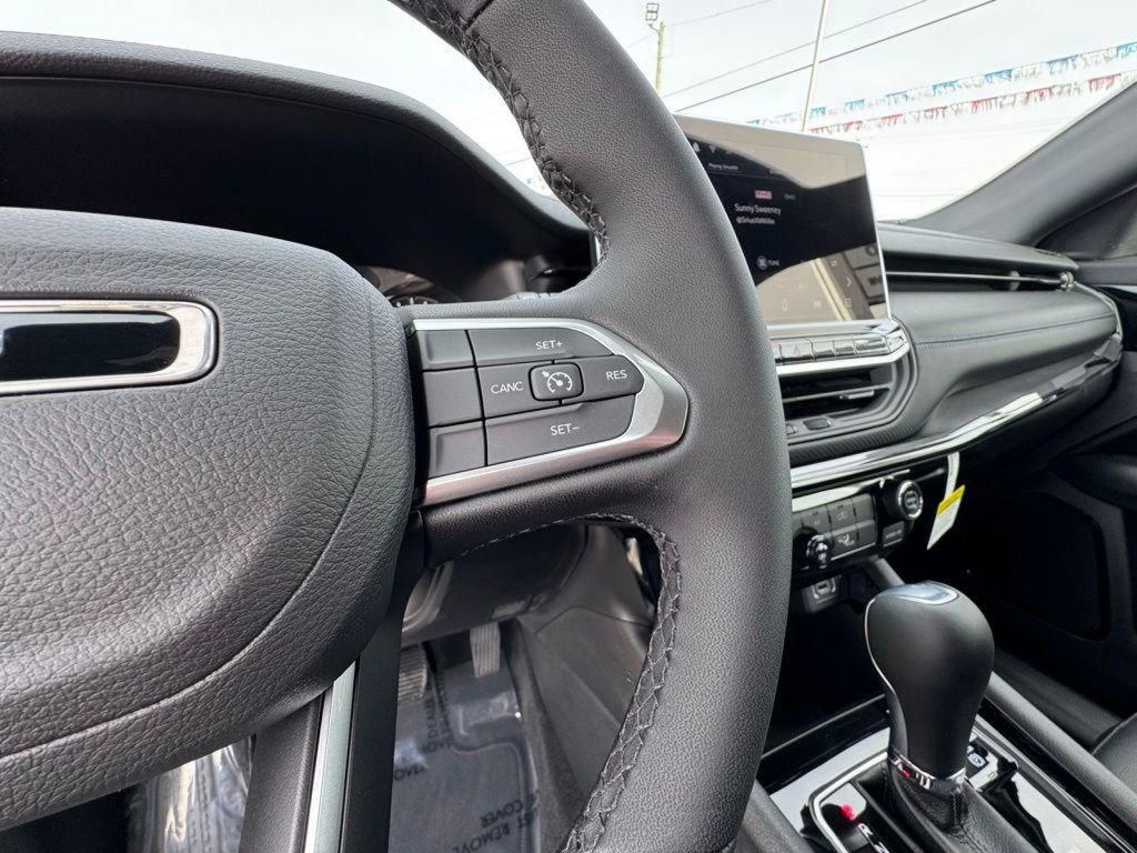 New 2026 Jeep Compass Latitude AWD/4WD image 23