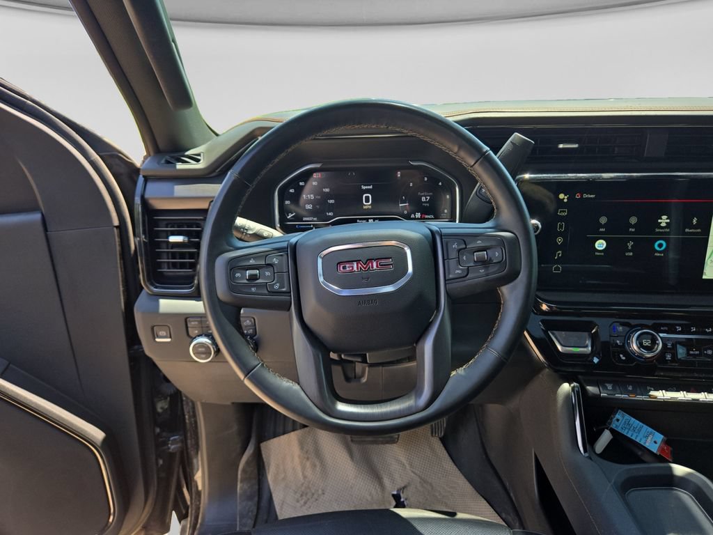 Used 2025 GMC Sierra 2500 AT4 AWD/4WD image 16