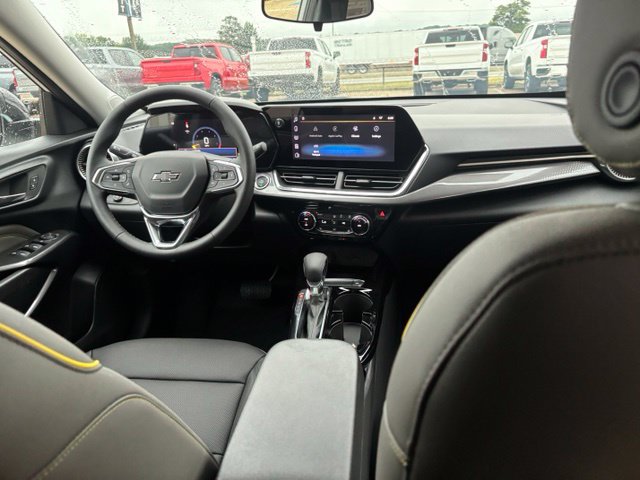 New 2026 Chevrolet Trax ACTIV w/ Sunroof Package FWD image 13
