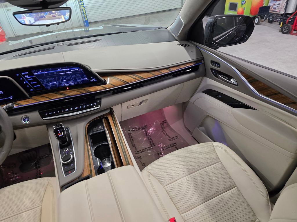Used 2023 Cadillac Escalade Sport Platinum AWD/4WD image 44