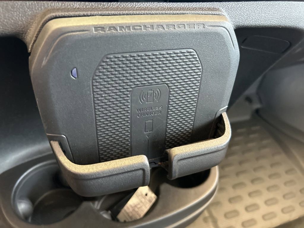 Used 2024 RAM ProMaster 3500 w/ Delivery Van Package image 43