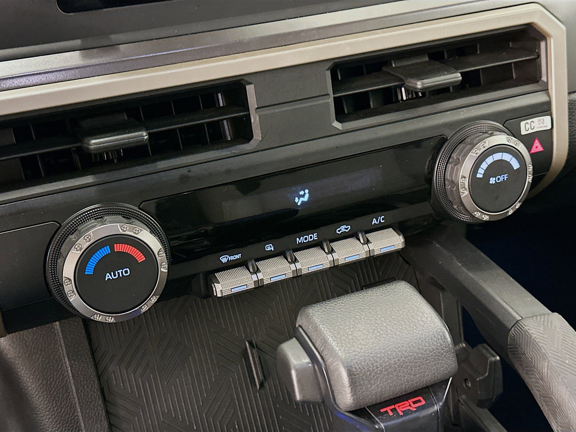 Used 2025 Toyota Tacoma TRD Off-Road image 24