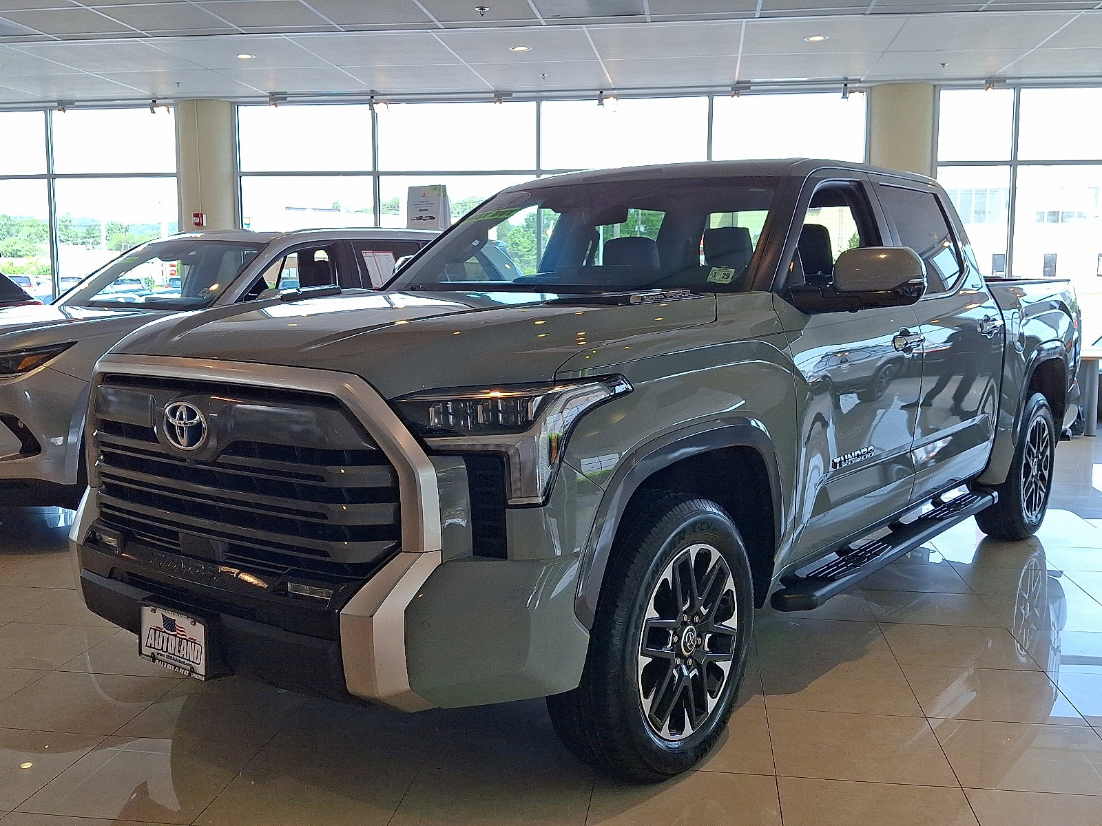 Used 2024 Toyota Tundra Limited AWD/4WD image 3