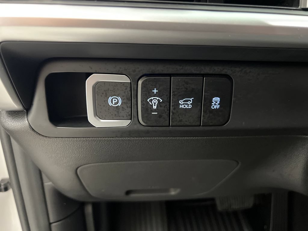 Used 2026 Hyundai Santa Fe SEL FWD image 58