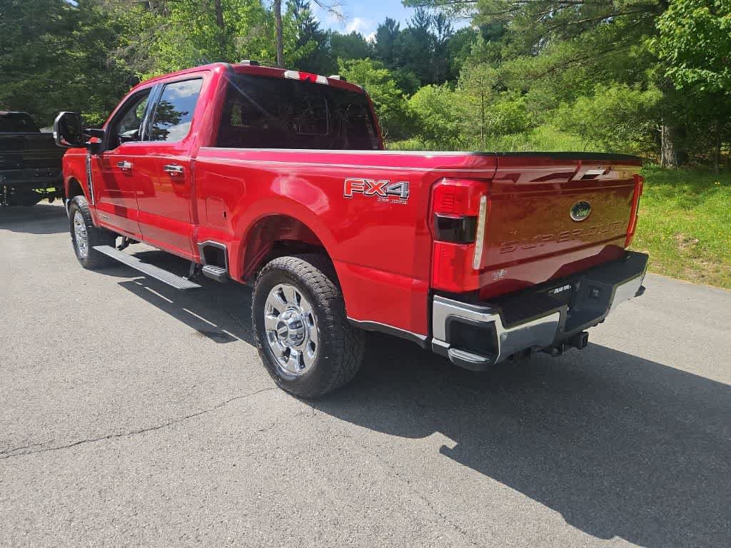 Used 2023 Ford F250 Lariat w/ Lariat Ultimate Package AWD/4WD image 3