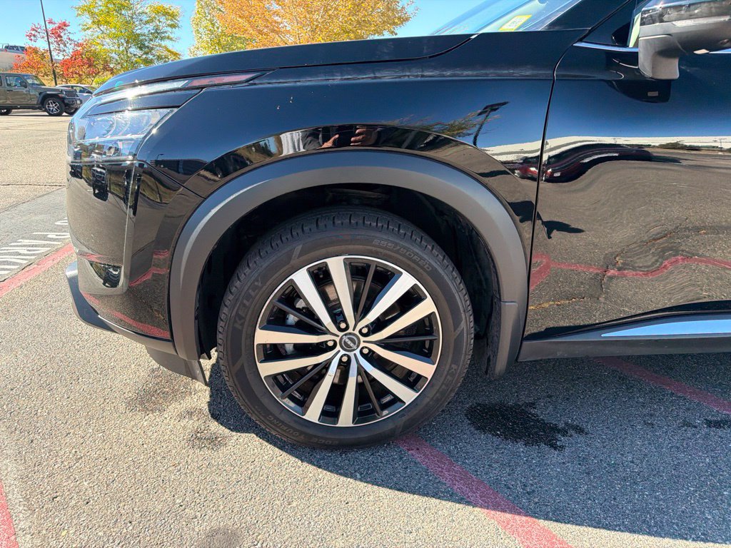Used 2023 Nissan Pathfinder Platinum AWD/4WD image 12