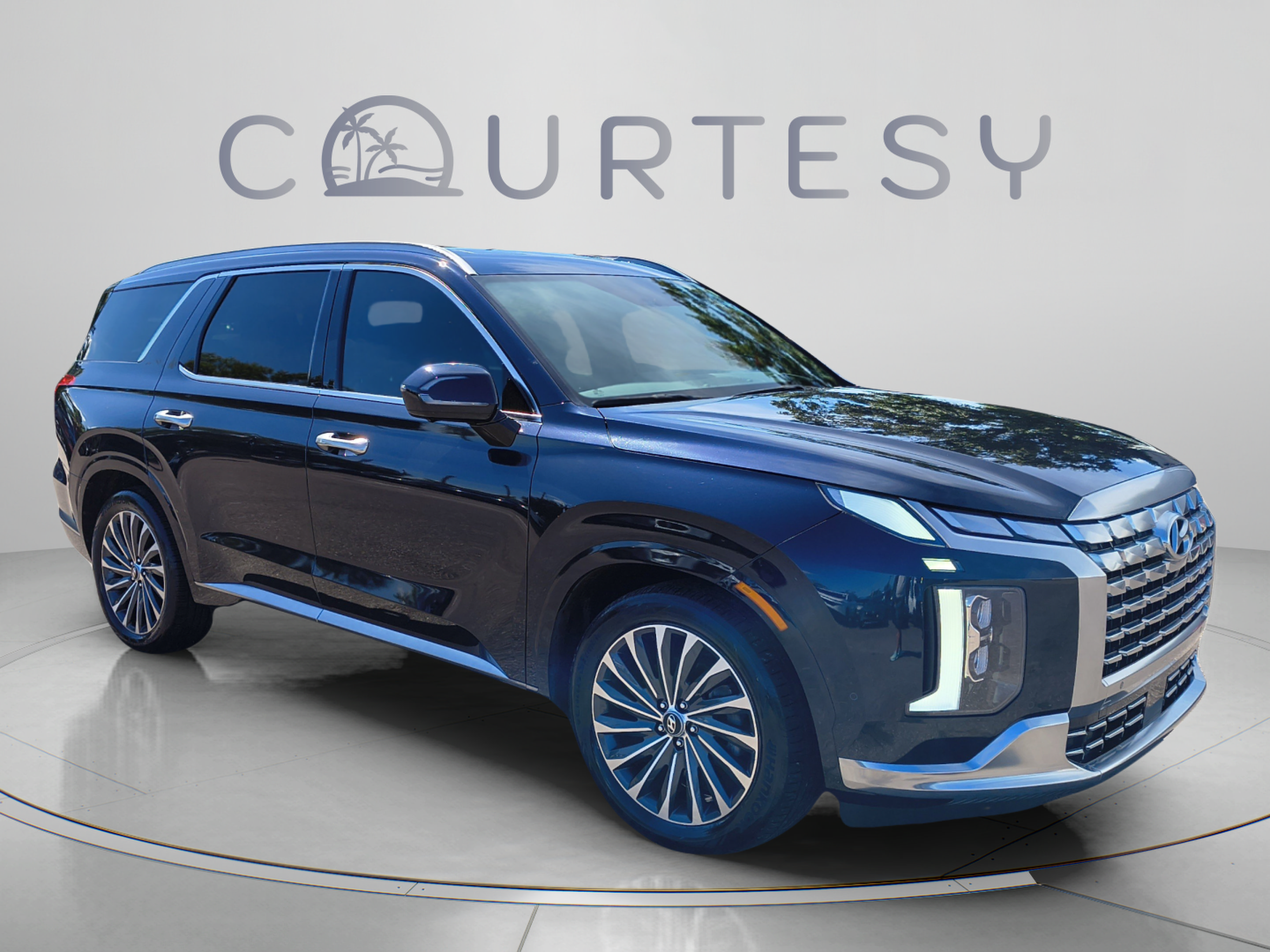 Certified 2024 Hyundai Palisade Calligraphy FWD image 7