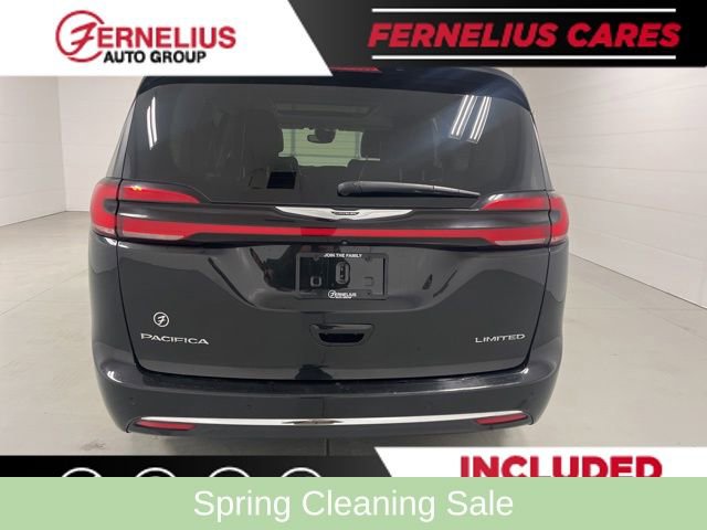 Used 2023 Chrysler Pacifica Limited FWD image 6
