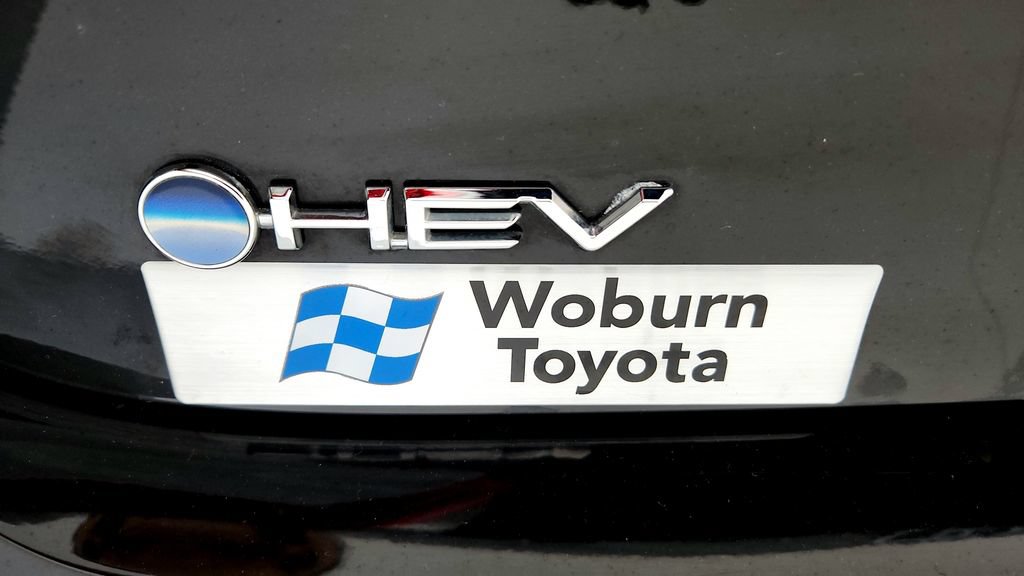 Used 2025 Toyota Camry LE FWD image 13