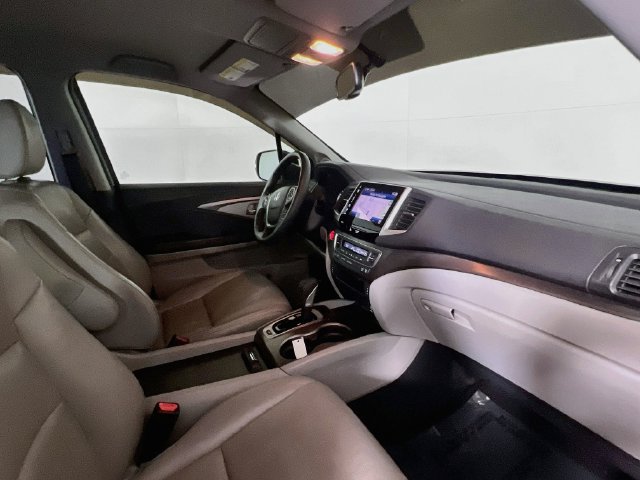 Used 2017 Honda Ridgeline RTL-T image 20