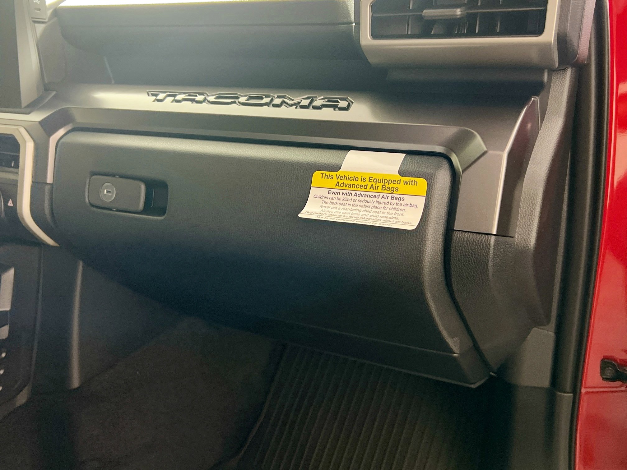 New 2025 Toyota Tacoma SR5 image 34