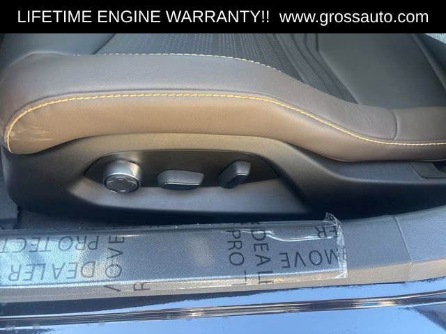 New 2026 Chevrolet Corvette Stingray Premium Cpe w/ Z51 Performance Package RWD image 11