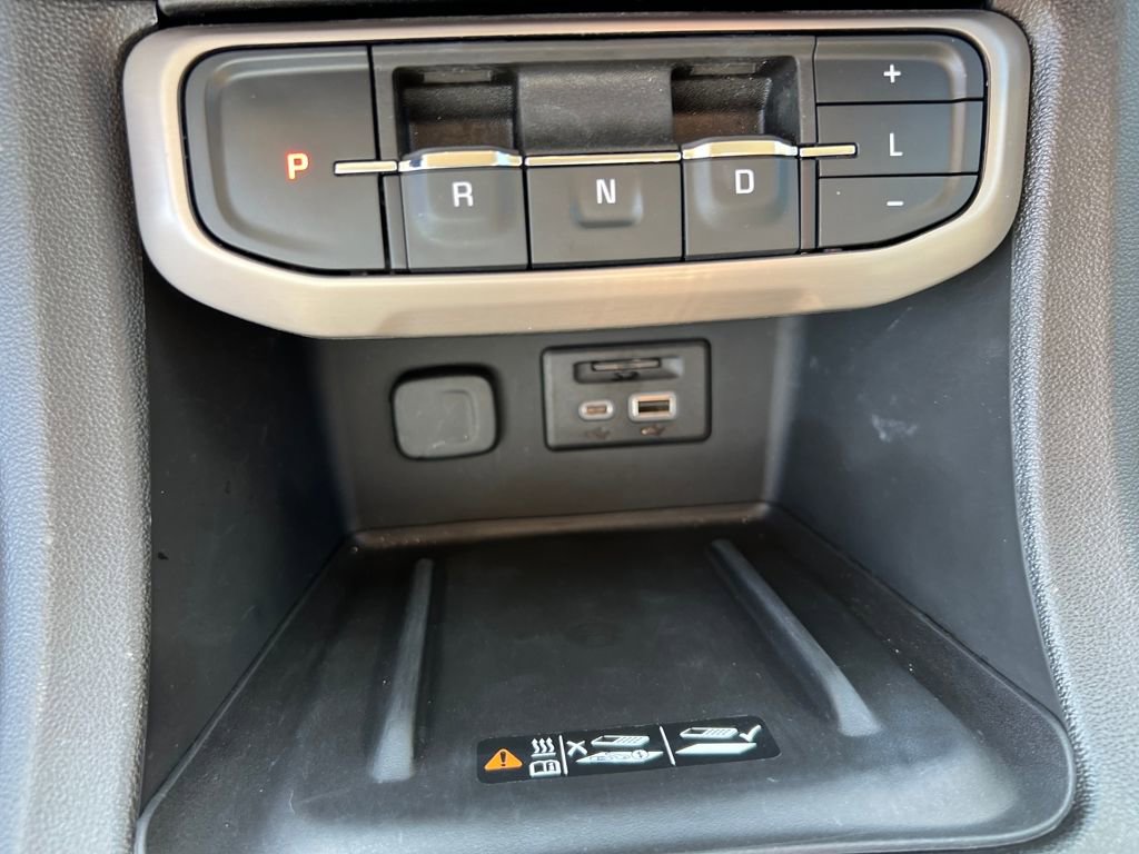 Used 2023 GMC Acadia Denali image 28