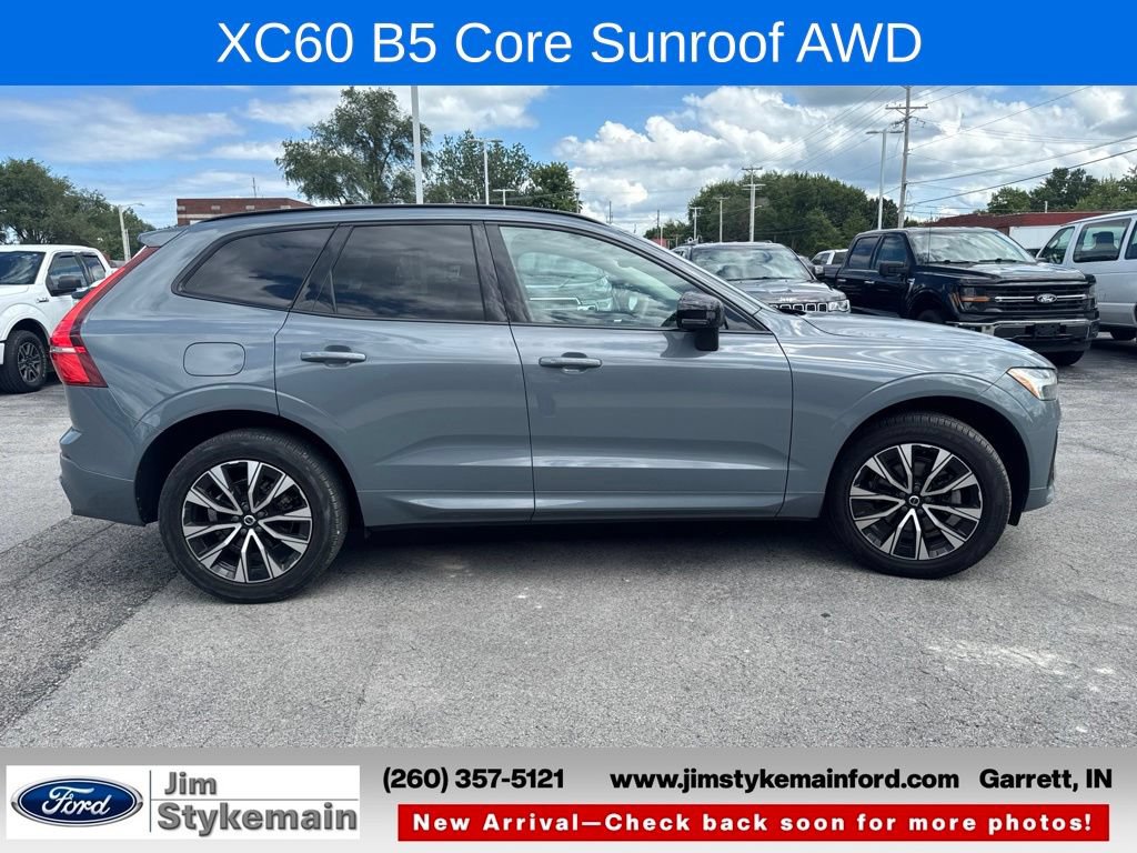 Used 2024 Volvo XC60 B5 Core w/ Protection Package Premier AWD/4WD image 5