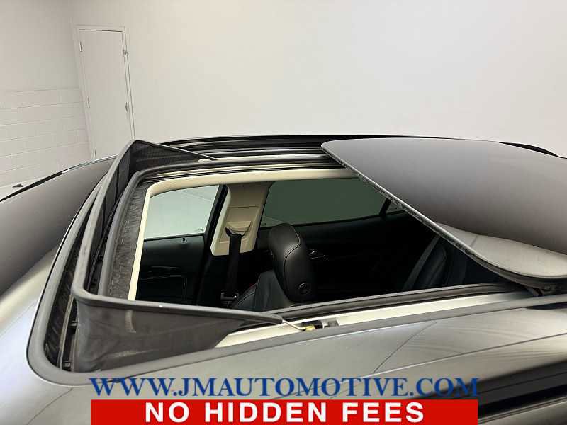 Used 2023 Buick Envision Essence w/ Sport Touring Package image 11