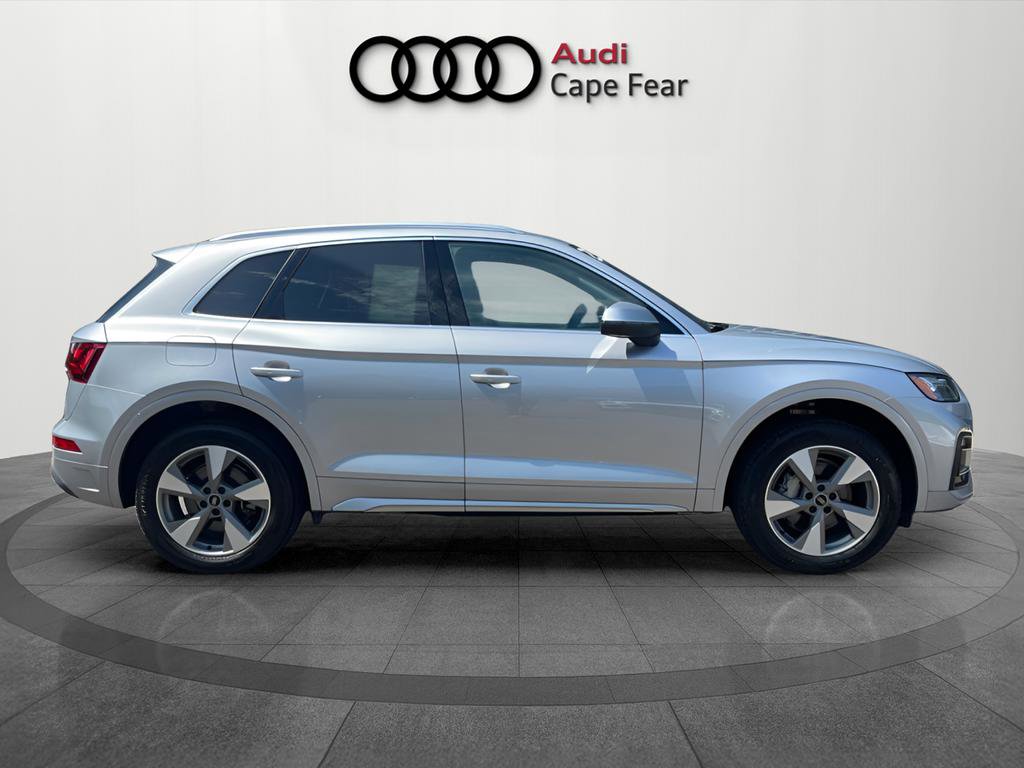 Used 2023 Audi Q5 Premium w/ Premium Plus Package AWD/4WD image 6