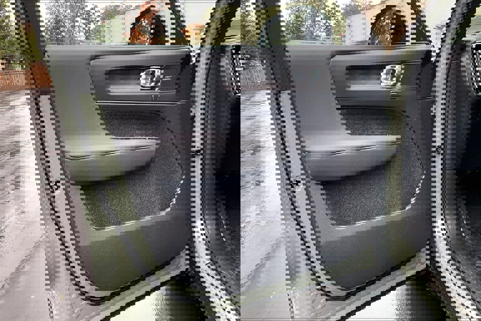 Used 2023 Volvo XC40 Recharge Ultimate image 26