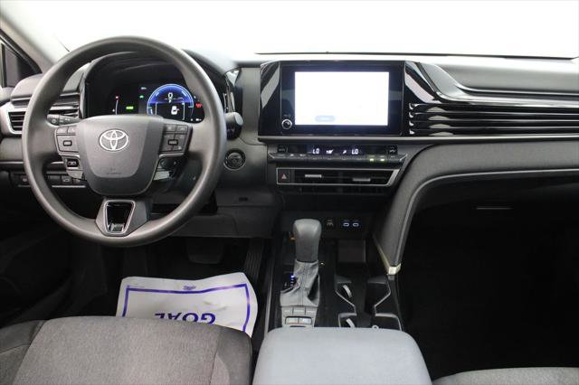 Used 2025 Toyota Camry LE FWD image 9