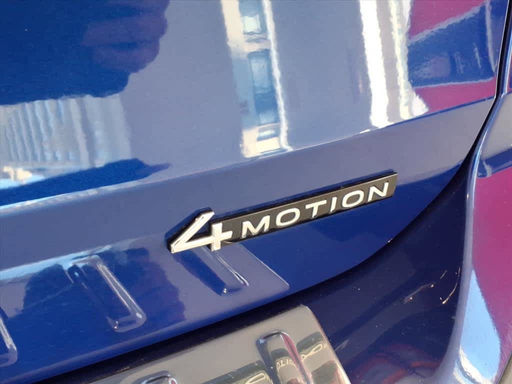Certified 2023 Volkswagen Taos SEL AWD/4WD image 17