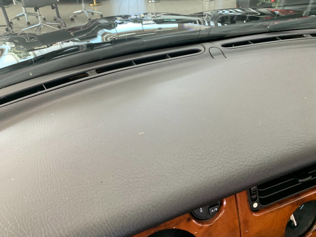 Used 2000 Jaguar XK8 Convertible image 16