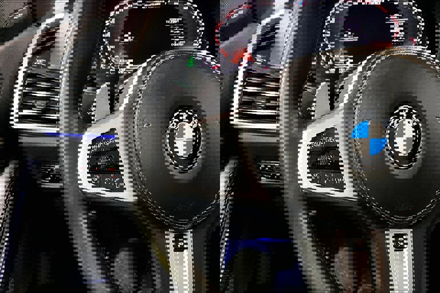 Used 2021 BMW X5 M50i w/ Premium Package image 23