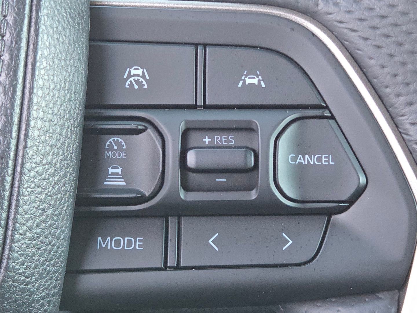 Used 2024 Toyota Tacoma Trailhunter image 12