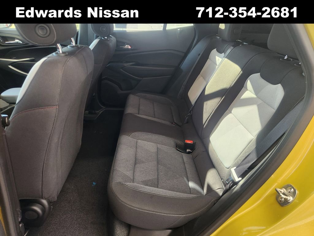 Used 2024 Chevrolet Trax RS w/ Driver Confidence Package image 17