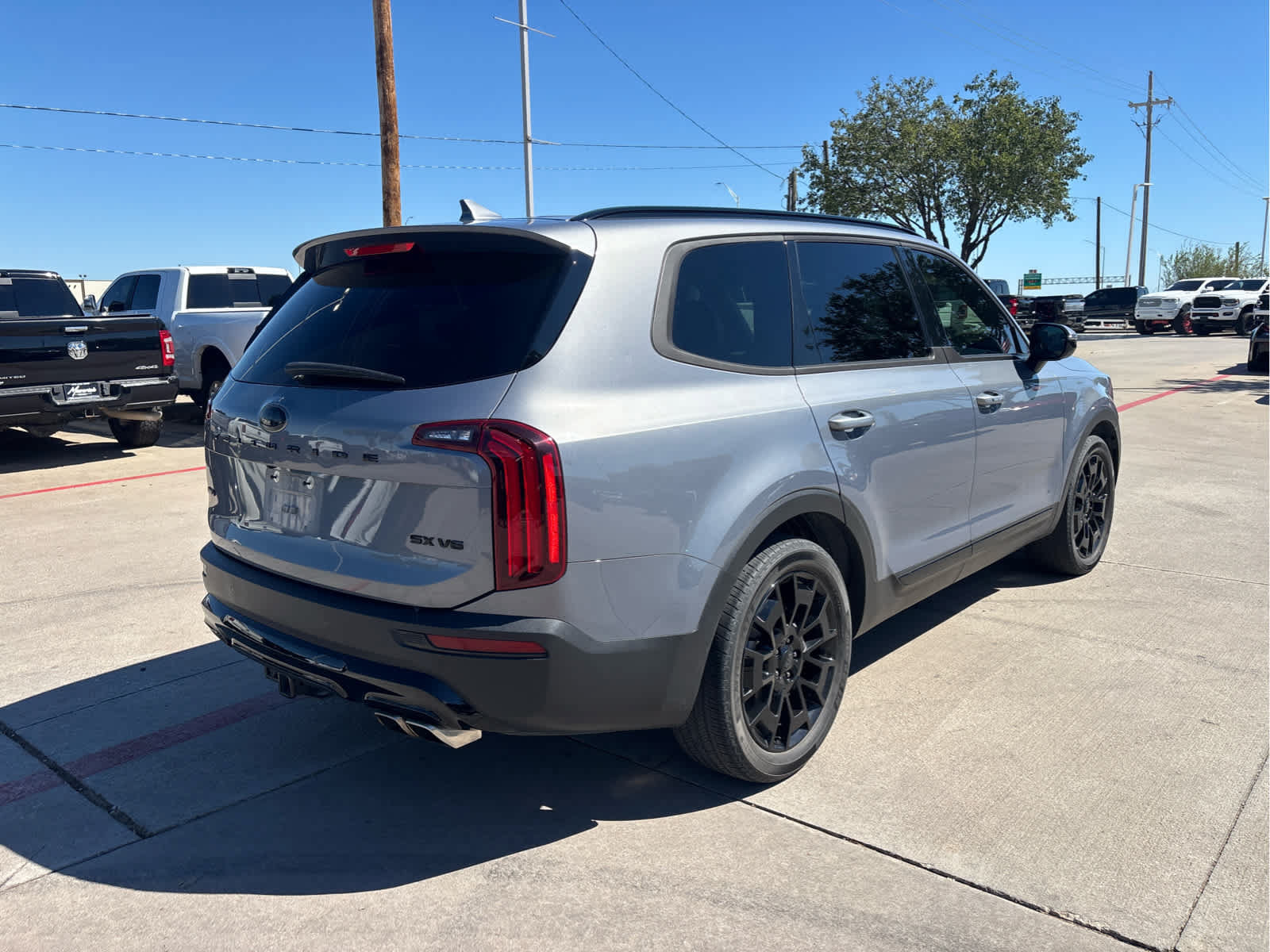 Used 2021 Kia Telluride SX w/ SX Prestige Package AWD/4WD image 4