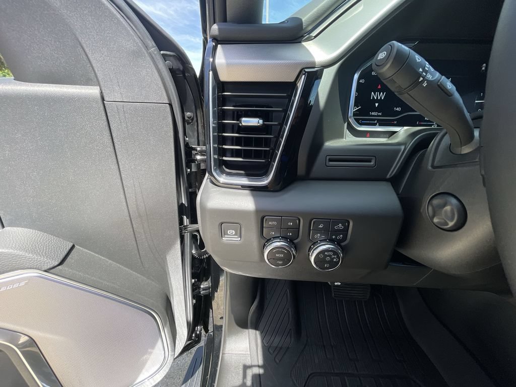 Certified 2025 GMC Sierra 1500 Denali AWD/4WD image 18