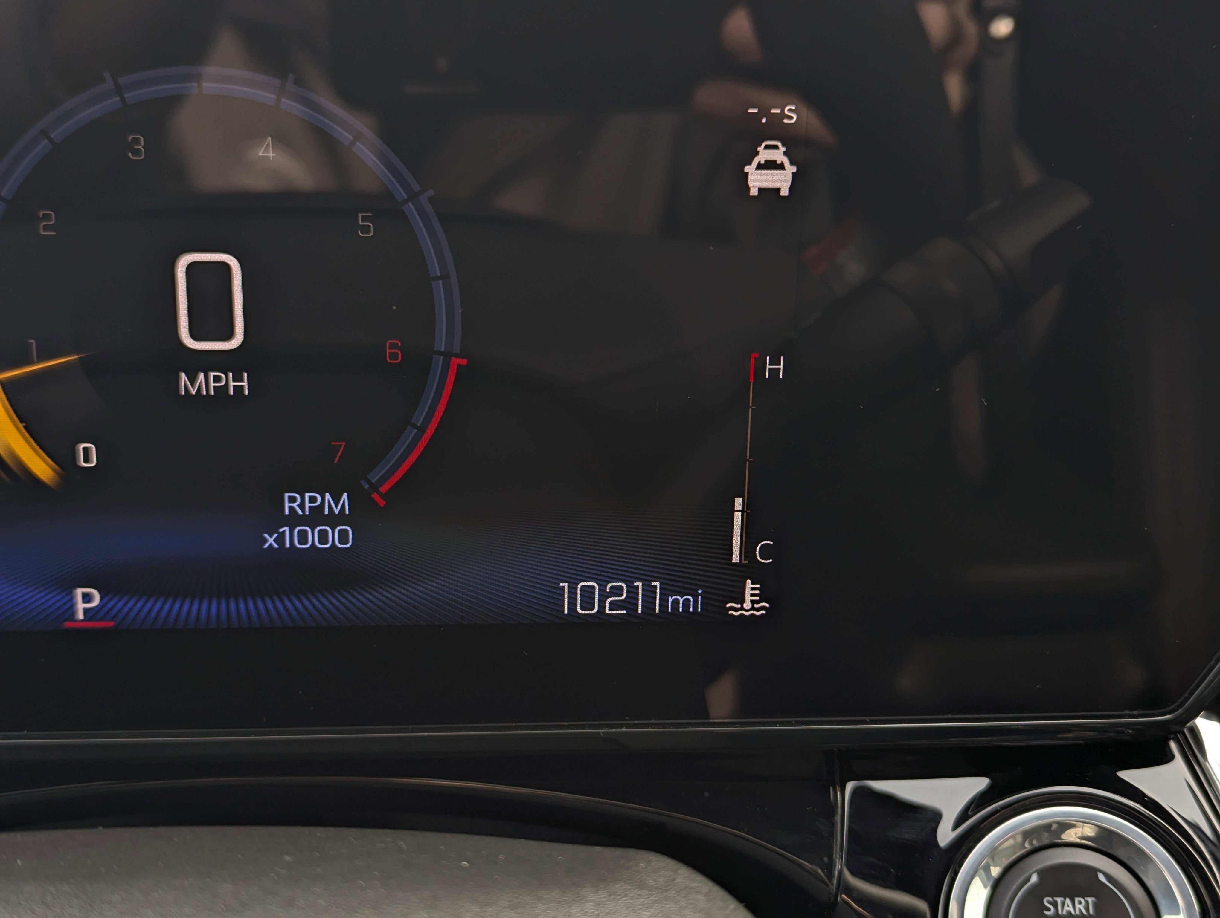 Used 2025 Chevrolet Trax RS image 12