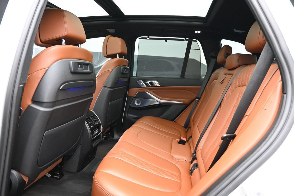 Used 2022 BMW X5 M50i w/ Executive Package AWD/4WD image 19