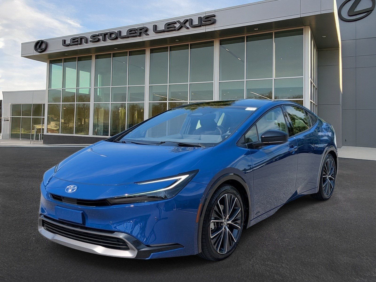 Used 2024 Toyota Prius Limited w/ Limited Premium Package AWD/4WD image 7