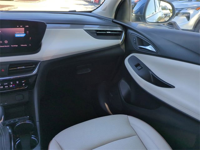 Used 2025 Buick Encore GX Avenir w/ Avenir Technology Package image 15
