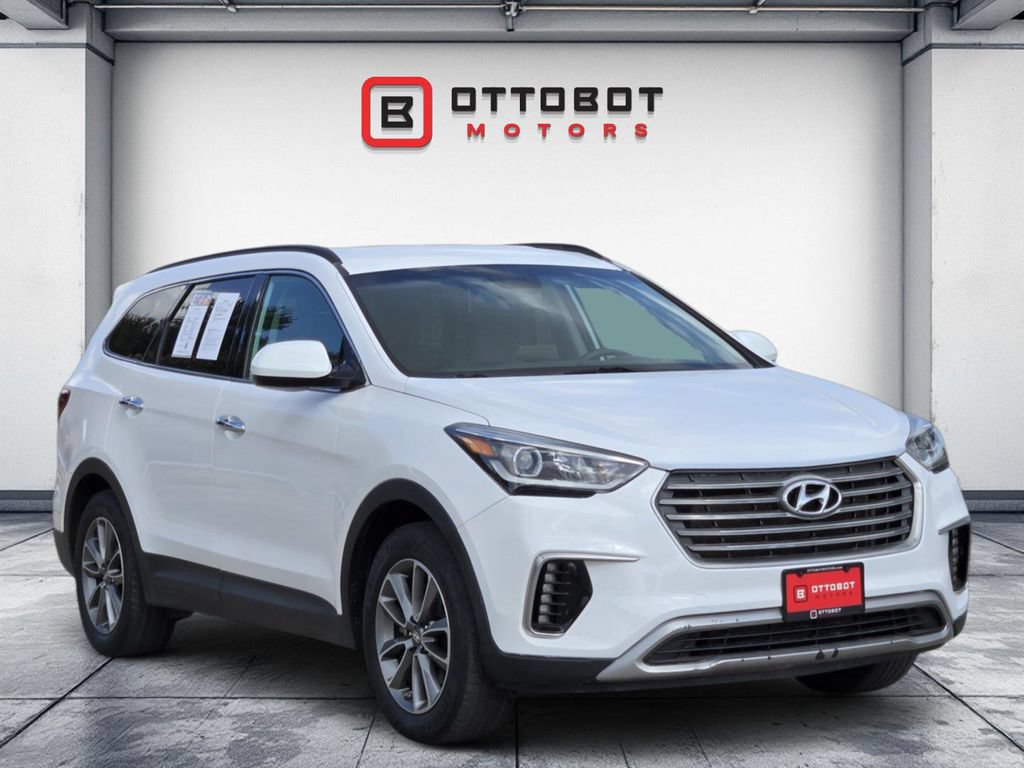 Used 2017 Hyundai Santa Fe SE AWD/4WD image 2