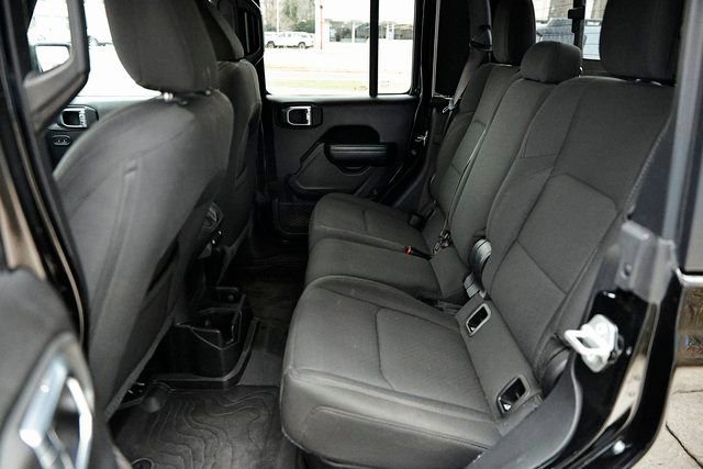 Used 2021 Jeep Gladiator Willys image 25