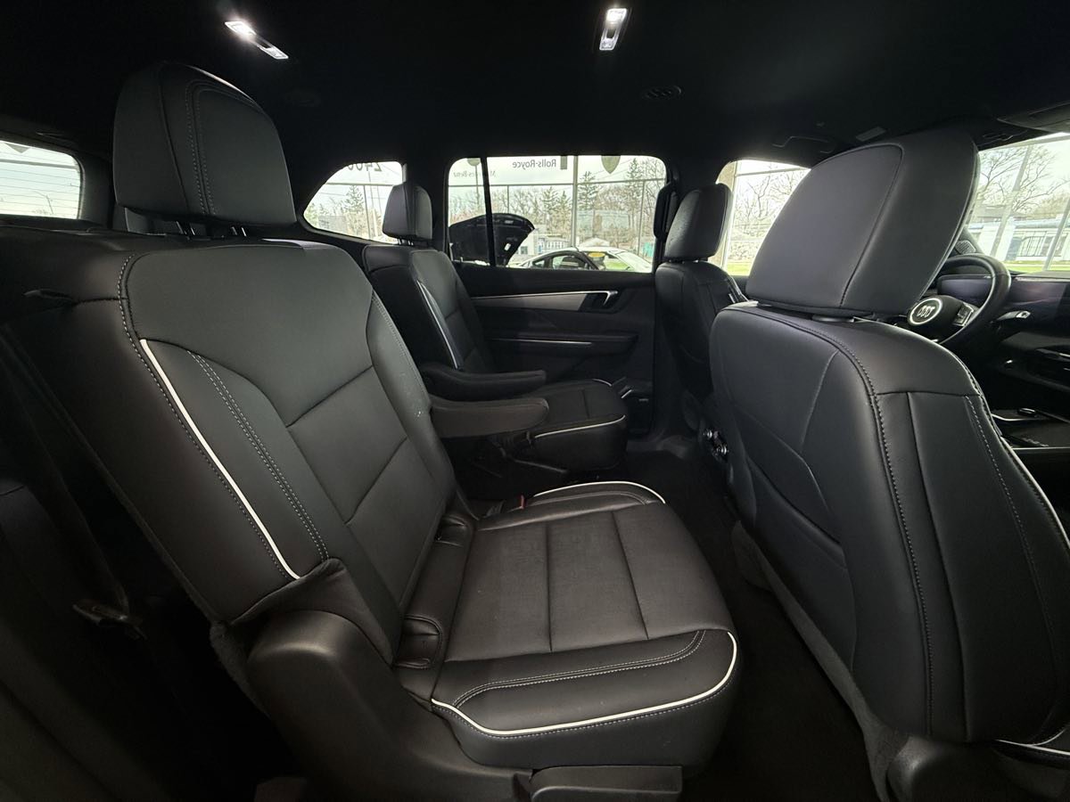Used 2026 Buick Enclave Preferred FWD image 27