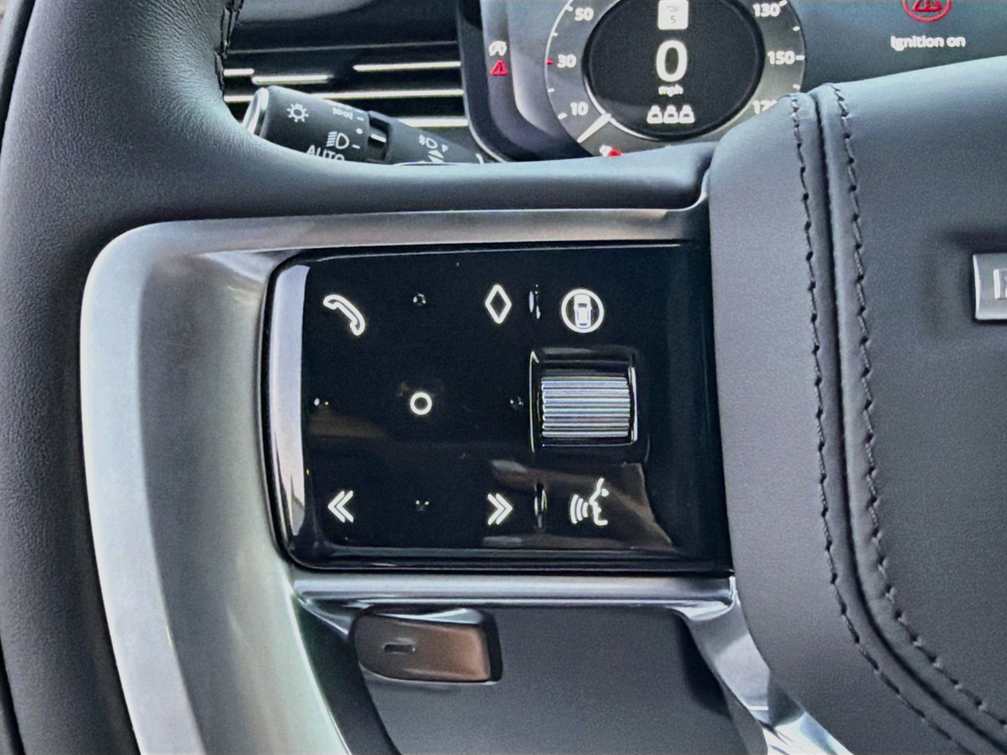 New 2027 Land Rover Range Rover SE AWD/4WD image 38