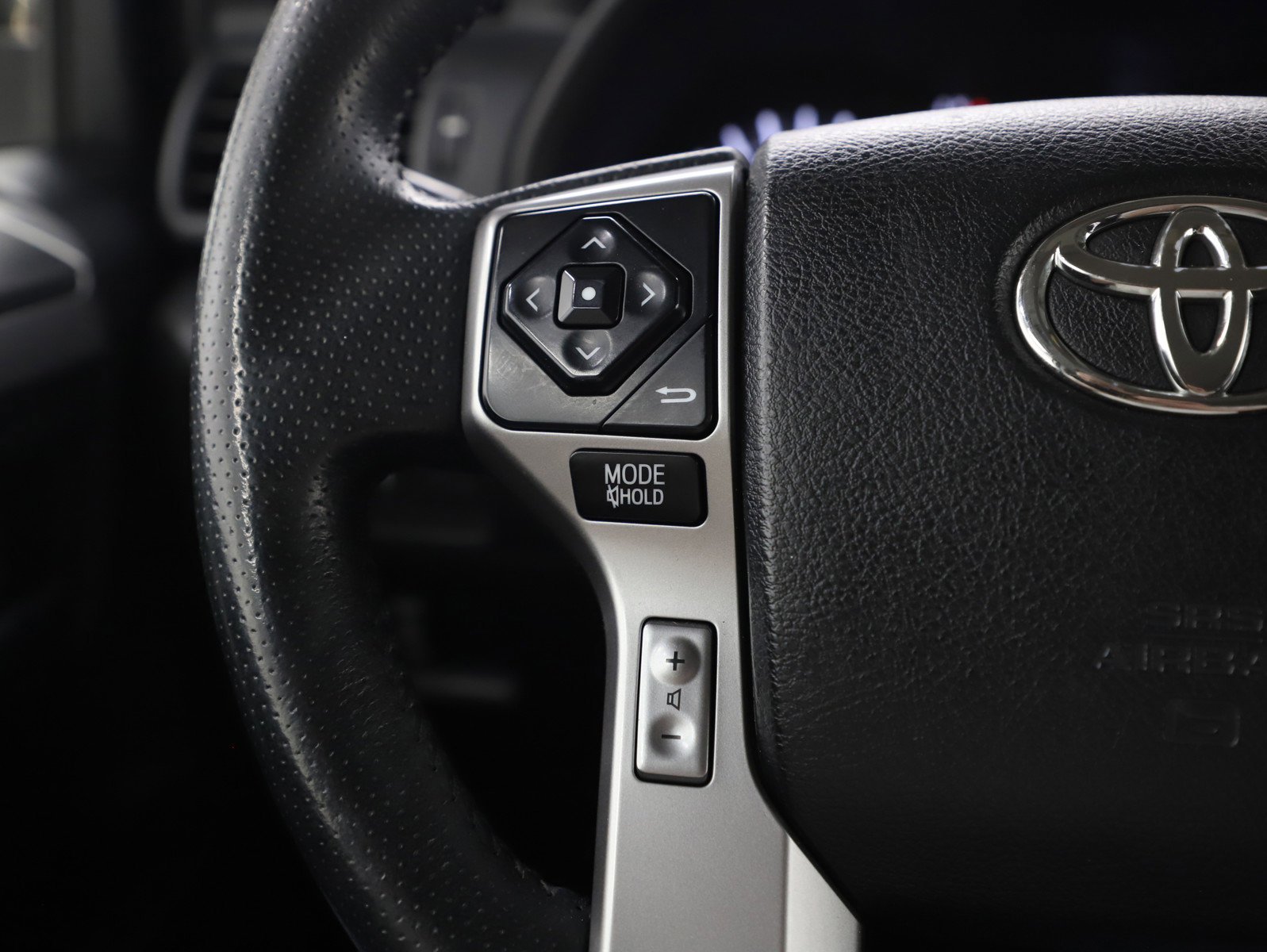 Used 2016 Toyota 4Runner SR5 image 26